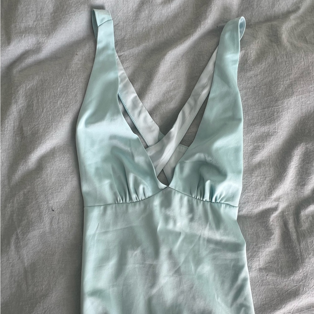Elegant Light Blue Sleeveless Dress